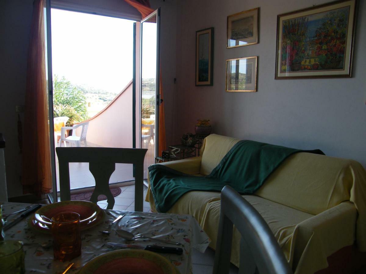 Casa Di Rino San Lorenzo al Mare Exterior photo